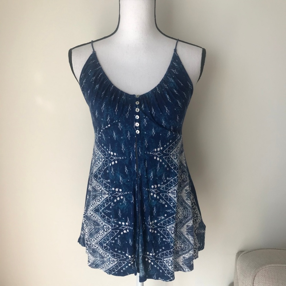UO Kimchi Blue Printed Top